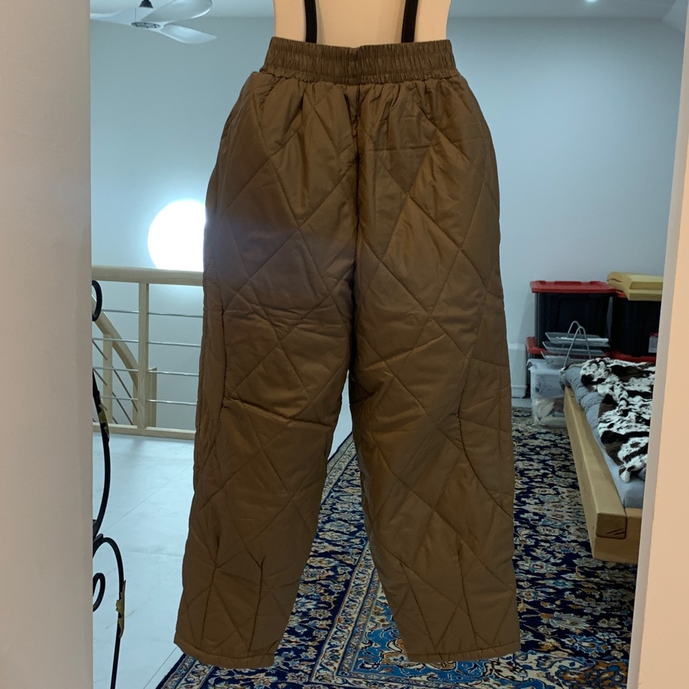 NWT❄️Stylish Tan Quilted Pants - Picture 9 of 16